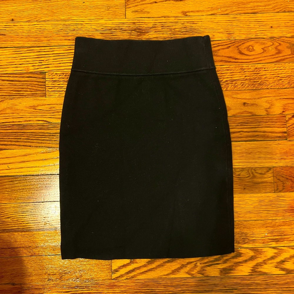 High-waisted bodycon skirt